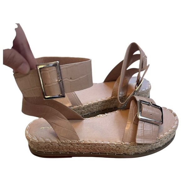 PrettyLittleThing Nude PU Croc Buckle Detail Espadrille Sandals, EU 39 US 8 - Picture 3 of 8